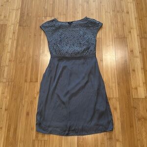Formal dress size 6 women’s